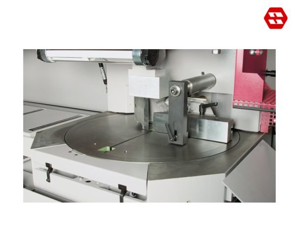 Automatic mitre adjustment 30° to 150° 1