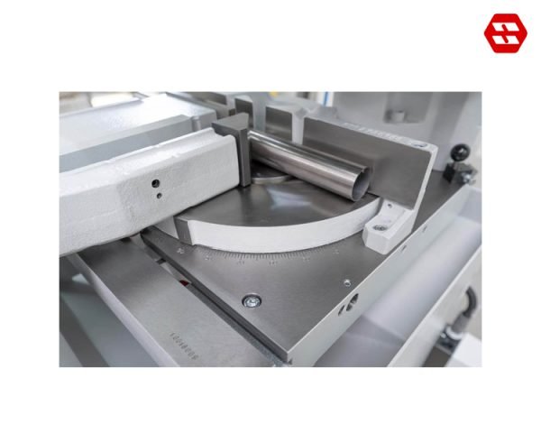 Convenient mitre adjustment 1