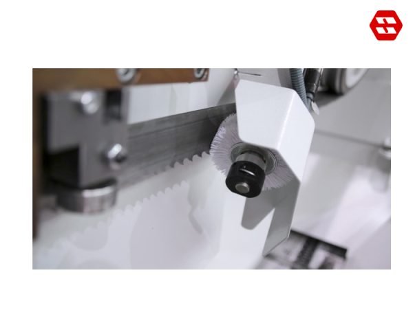 Electrically driven chip brush13