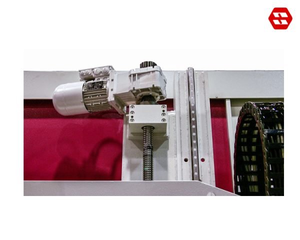 Servo feed system for short non-productive times 3