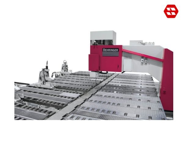 Table variant with rollers on the inner table